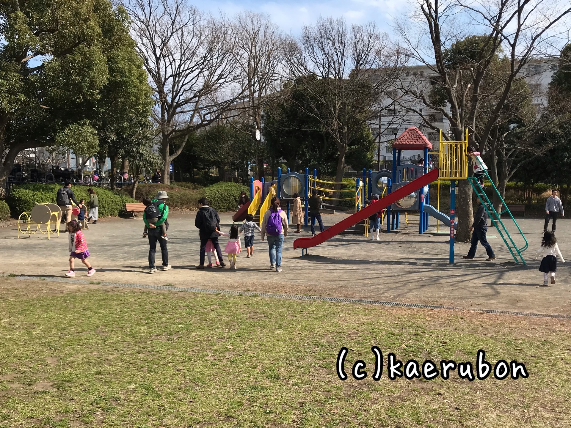 洋光台駅前公園 こどもログハウス おもしろハウス 子どもと一緒に何しよう